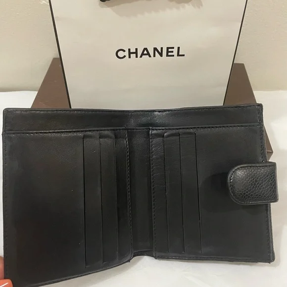 Sold‼️🖤CHANEL Compact Wallet in Caviar Leather🖤 - Picture 6 of 16